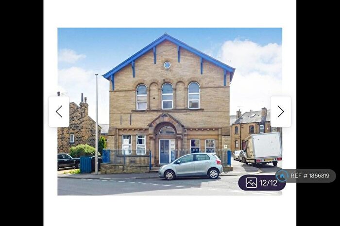 2 Bedroom Maisonette To Rent In Old School House, Leeds, LS27
