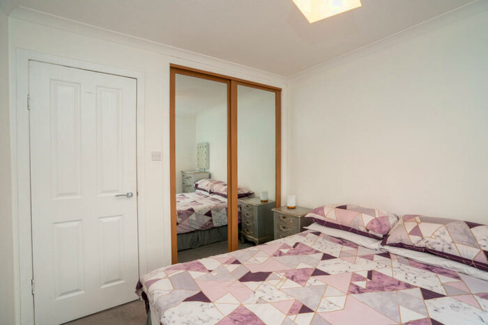 1 Bedroom Flat For Sale In Grantown Gardens, Glenmavis, ML6