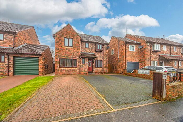 4 Bedroom Detached House For Sale In Bowden Grove, Dodworth, Barnsley, S75