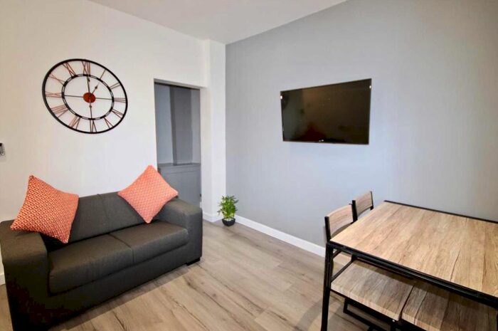 4 Bedroom End Of Terrace House To Rent In Gibbeson Street, Lincoln, LN5