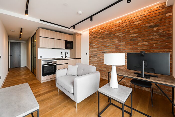 1 Bedroom Flat To Rent In Hewett Street, Shoreditch, London, EC2A