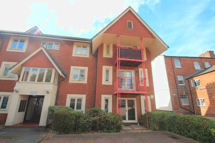 1 Bedroom Ground Flat To Rent In Union Street, Bedford, Bedfordshire, MK40