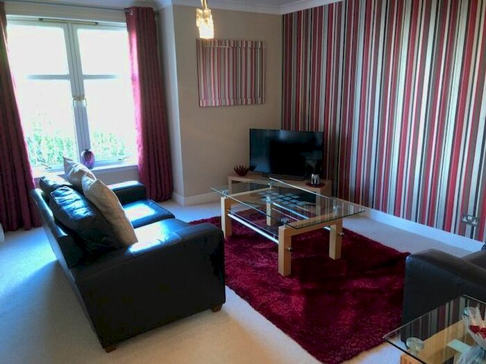 2 Bedroom Flat To Rent In Willowgate Close, City Centre, Aberdeen, AB11