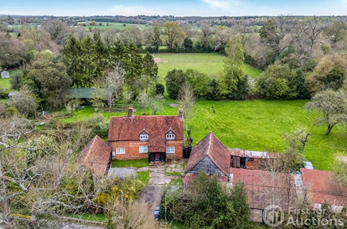 4 Bedroom Detached House For Sale In Bellingdon, Buckinghamshire, HP5