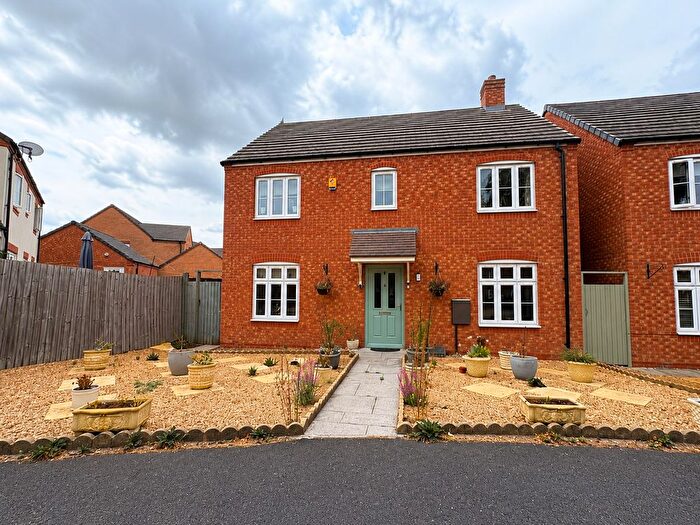 4 Bedroom Detached House For Sale In Violet Walk, Evesham, WR11