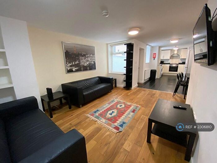 6 Bedroom Terraced House To Rent In Empress Road, Kensington, Liverpool, L7