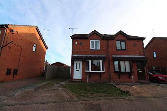 2 Bedroom Semi-Detached House To Rent In Ellis Close, Preston, Hull, HU12