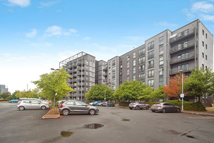 2 Bedroom Flat For Sale In A The Waterfront, Manchester, Lancashire, M11