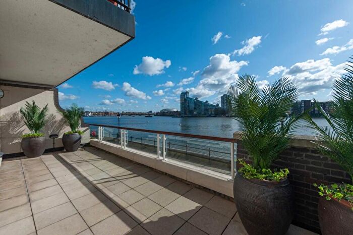 2 Bedroom Flat To Rent In Admiral Square, Chelsea Harbour, SW10