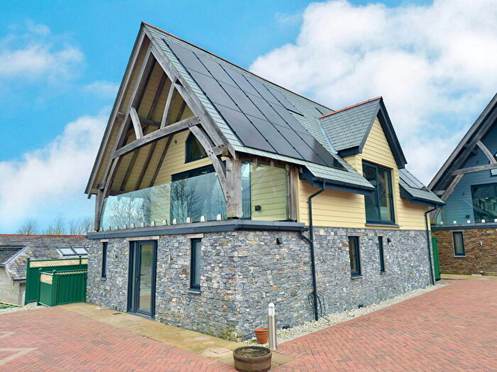 4 Bedroom Detached House For Sale In St Issey, PL27