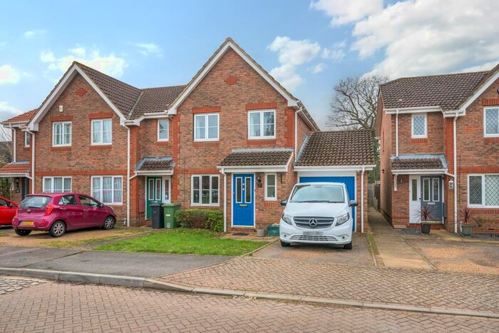 3 Bedroom End Of Terrace House To Rent In Galen Close, Epsom, KT19