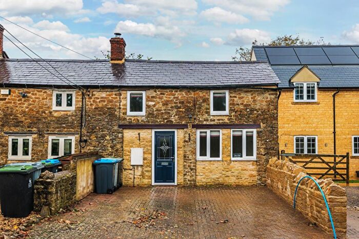 1 Bedroom Cottage To Rent In Westcote Barton, Oxfordshire, OX7