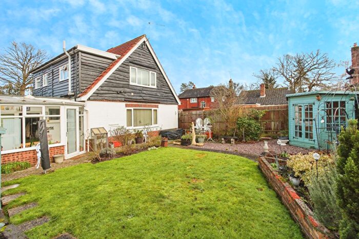 3 Bedroom Detached House For Sale In Derby Close, Tonbridge, TN11