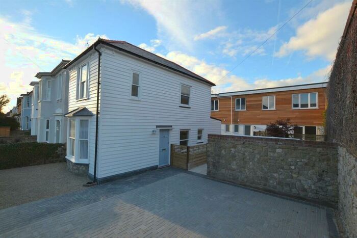 2 Bedroom House To Rent In Park Road, Hythe, CT21