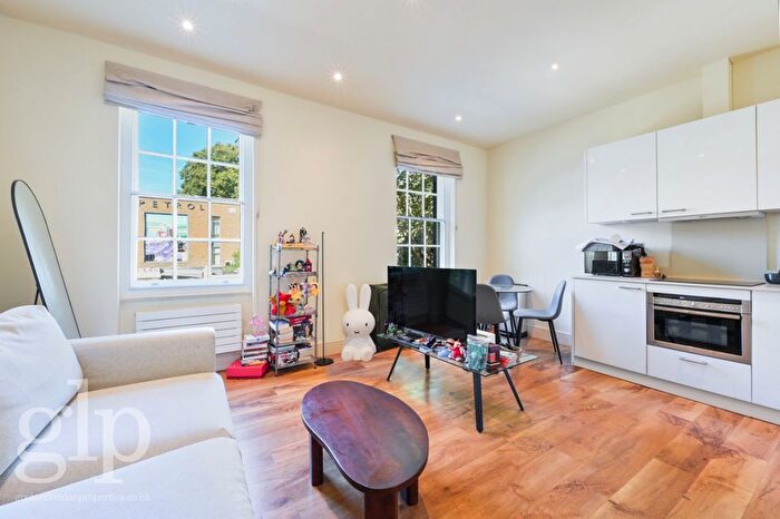 1 Bedroom Flat To Rent In Store Street, WC1E