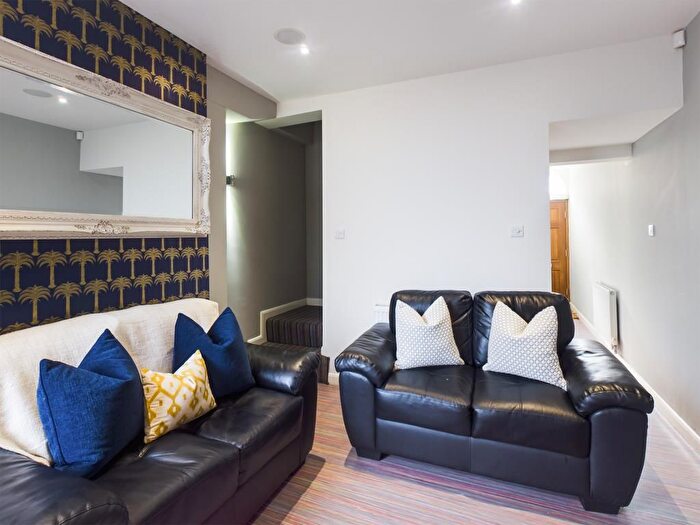 3 Bedroom Terraced House To Rent In Thornton Road, Stoke, ST4