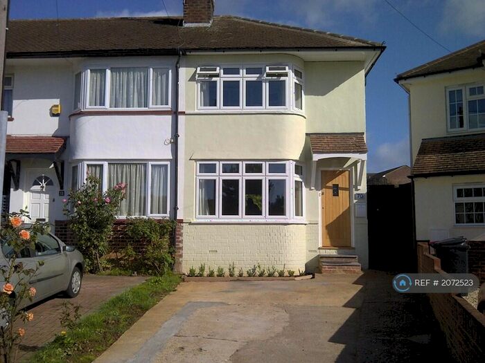 3 Bedroom Terraced House To Rent In Stanhope Road, Slough, SL1