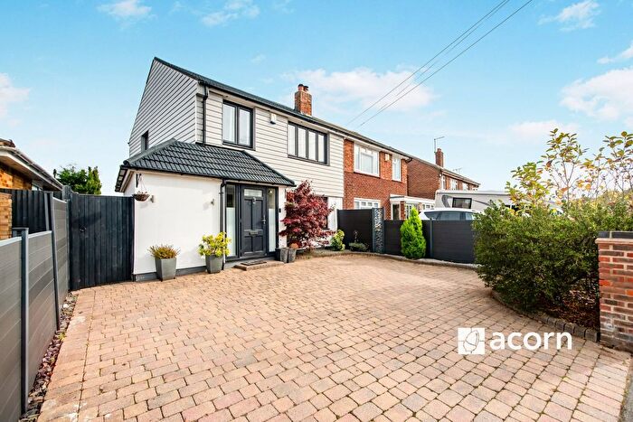 4 Bedroom Semi-Detached House To Rent In Summerhouse Drive, Joydens Wood, DA2