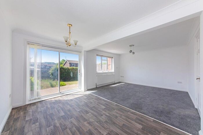 3 Bedroom Terraced House For Sale In Harvard Close, Lewes, BN7