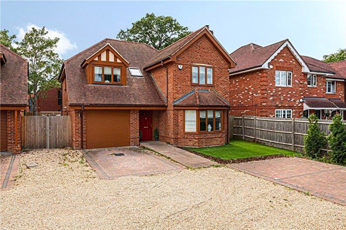 4 Bedroom Detached House For Sale In Mayfields, Sindlesham, Wokingham, RG41