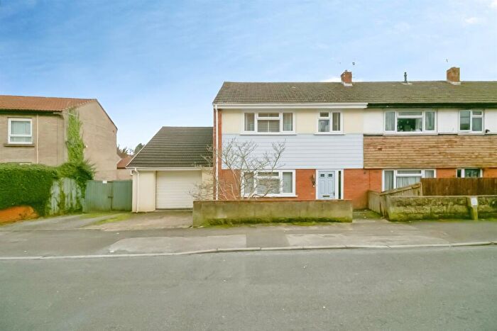 3 Bedroom End Of Terrace House For Sale In Pontypridd Street, Barry, CF63