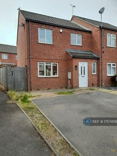 3 Bedroom Semi-Detached House To Rent In Valley Road, Nottingham, NG4