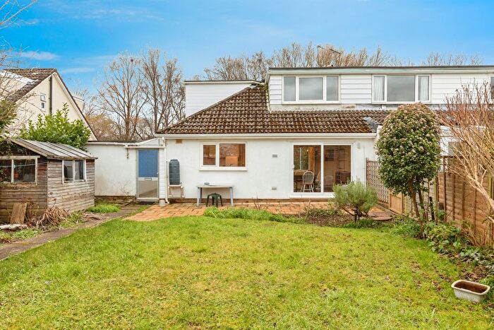 3 Bedroom Semi-Detached House For Sale In Brookside Drive, Frampton Cotterell, Bristol, BS36