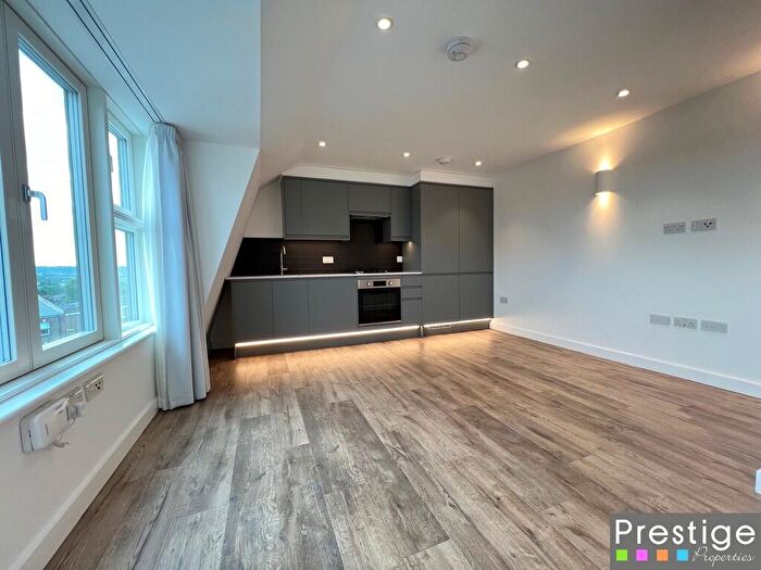 1 Bedroom Flat To Rent In Brent Street, London, NW4