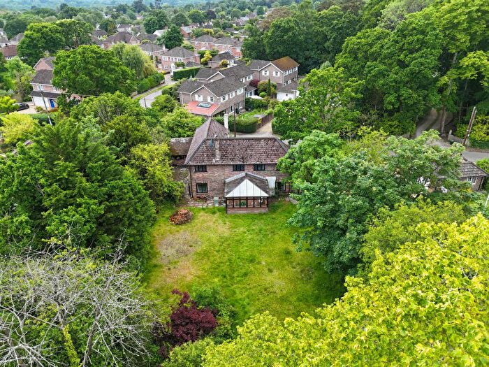 3 Bedroom Detached House For Sale In Manchester Road, Sway, Lymington, SO41