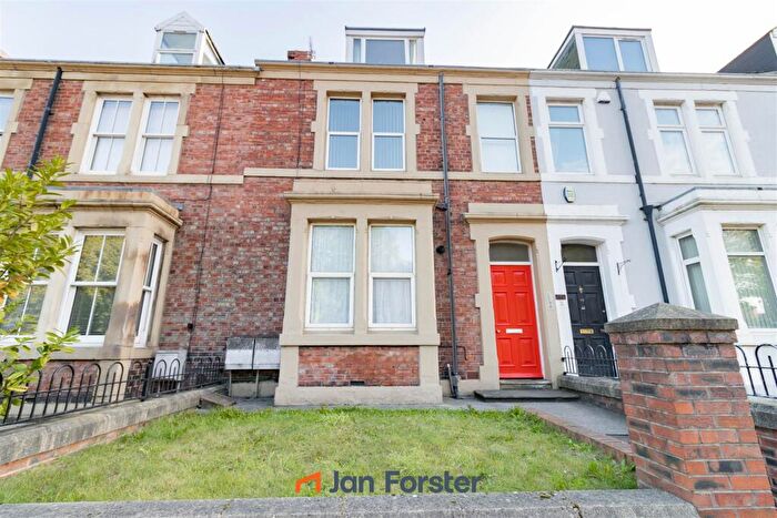 1 Bedroom Flat To Rent In Durham Road, Low Fell, NE8