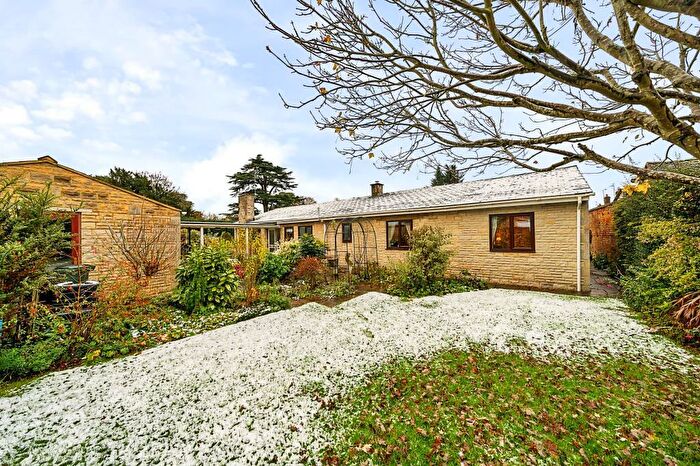 4 Bedroom Detached Bungalow For Sale In Stratton Audley, Oxfordshire, OX27