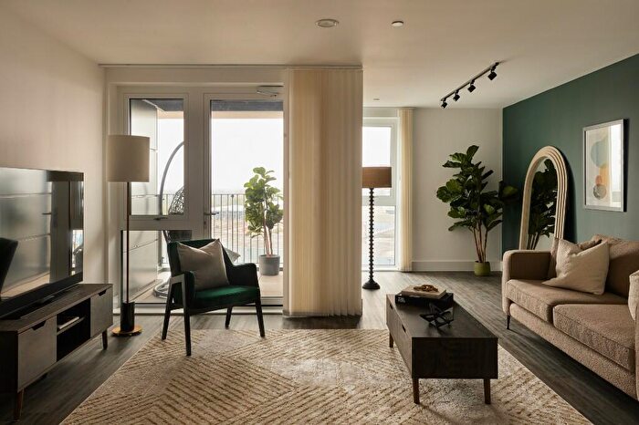 1 Bedroom Flat To Rent In Flat, Mitre Yard, - Scrubs Lane, London, NW10