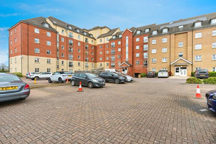 2 Bedroom Apartment To Rent In Palgrave Road, MK42
