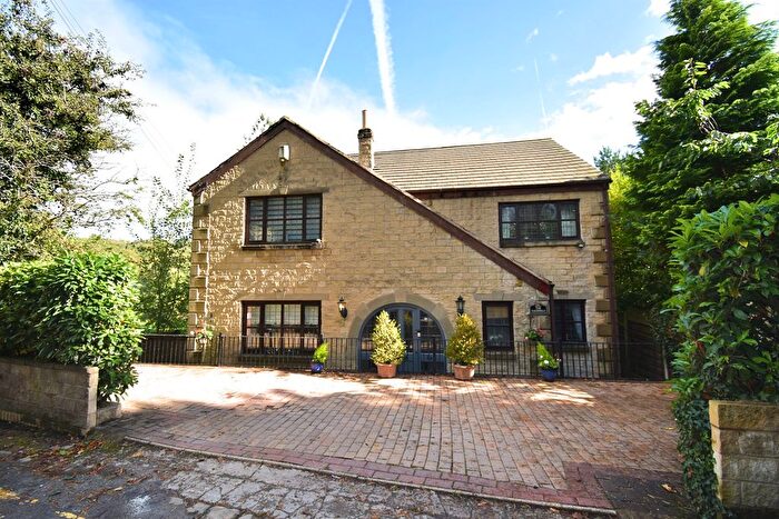 4 Bedroom Detached House For Sale In Reservoir Road, Whaley Bridge, High Peak, SK23