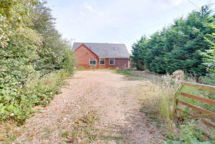 5 Bedroom Chalet For Sale In Whittlesey Road, March, PE15