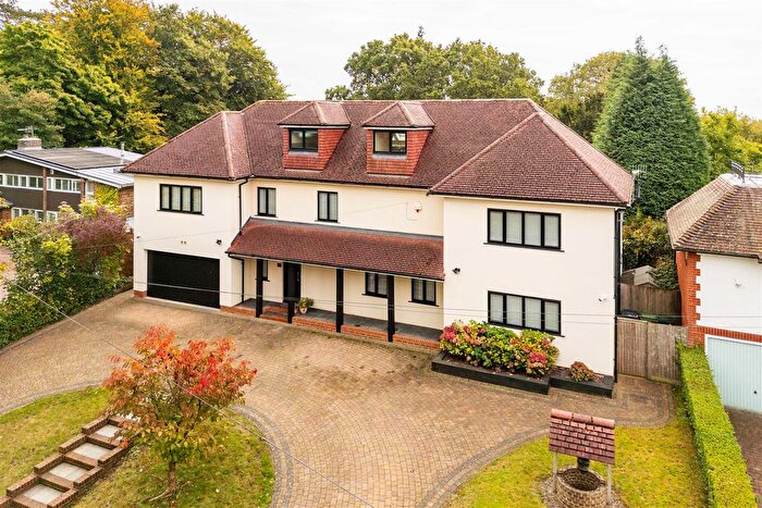 6 Bedroom Detached House For Sale In Furzefield Road, Reigate, RH2