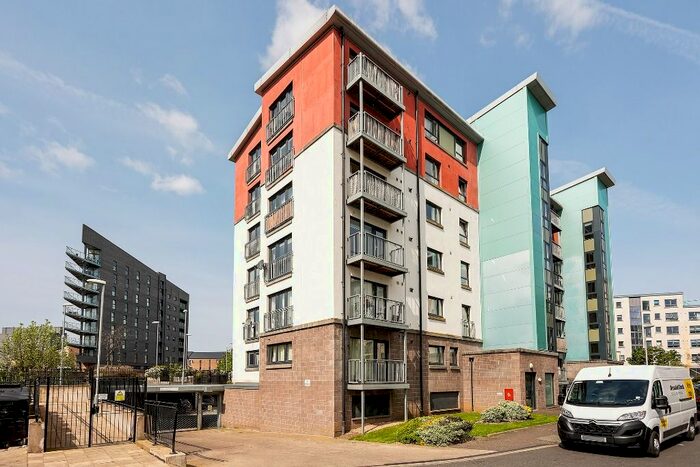 2 Bedroom Flat To Rent In Lochend Park View, Easter Road, Edinburgh, EH7