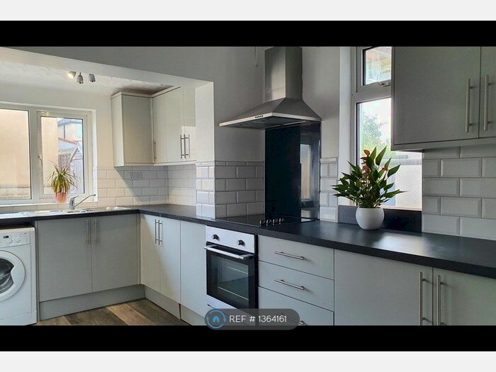 4 Bedroom End Of Terrace House To Rent In Mackie Road, Filton, Bristol, BS34