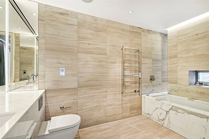1 Bedroom Flat For Sale In Nova, Buckingham Palace Road, Victoria, London, SW1W