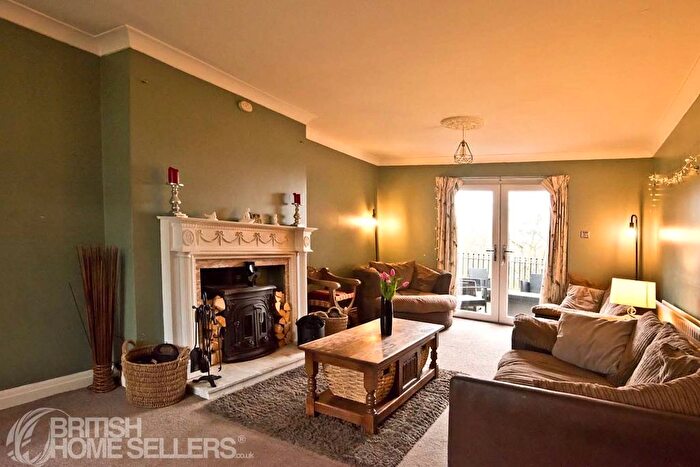 6 Bedroom Detached House For Sale In Alma Avenue, Foulridge, Colne, Lancashire, BB8