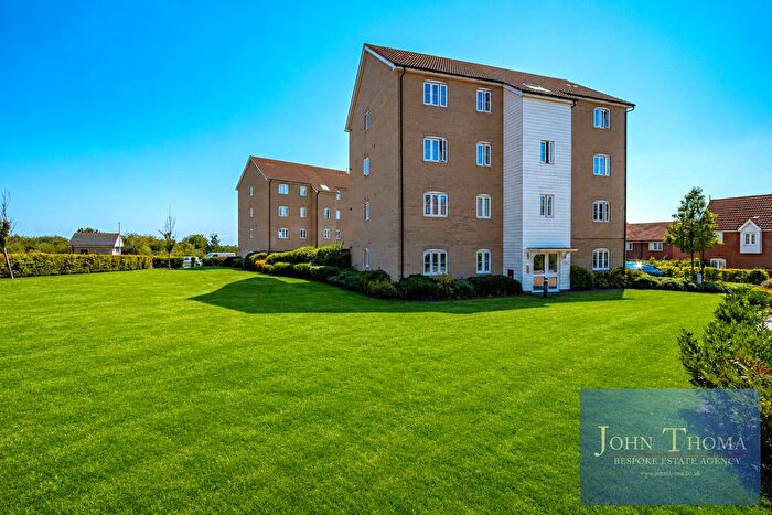 2 Bedroom Flat For Sale In Blackthorn House, Chigwell, IG7