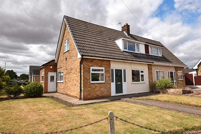 3 Bedroom Semi-Detached House For Sale In Russell Road, Goole, DN14