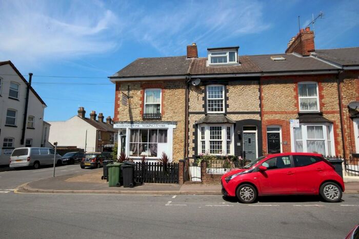 3 Bedroom Terraced House To Rent In Hardy Street, Maidstone, Kent, ME14