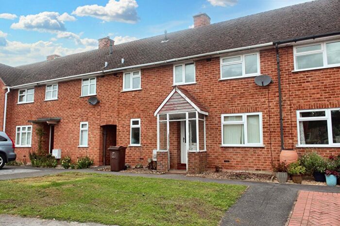 3 Bedroom Terraced House For Sale In Greenbank Road, Balsall Common, CV7
