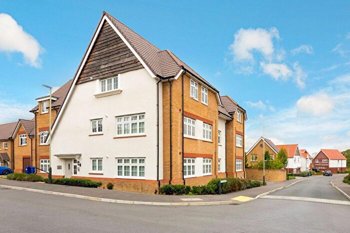 2 Bedroom Flat For Sale In Honeysuckle Avenue, Shurdington, Cheltenham, GL53