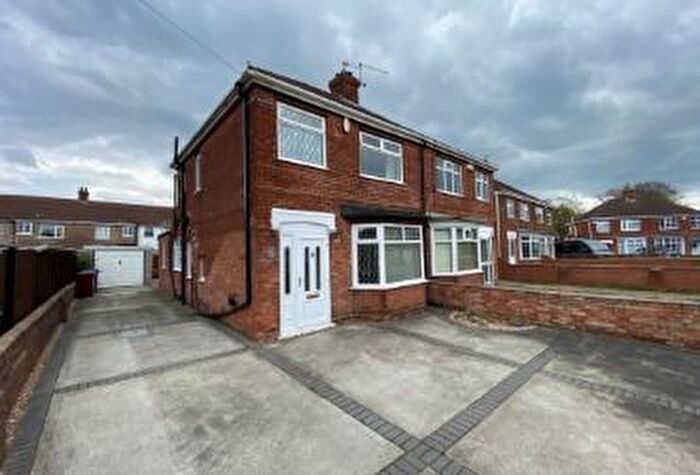 3 Bedroom Semi-Detached House To Rent In Carson Avenue, Grimsby, DN34