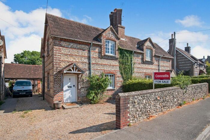 3 Bedroom Cottage For Sale In Blandford Hill, Winterborne Whitechurch, Blandford Forum, DT11