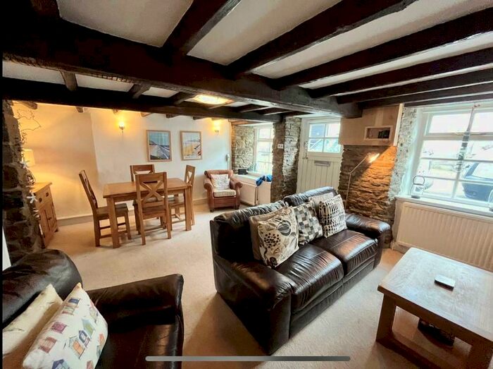 2 Bedroom Cottage For Sale In Church Street, Braunton, EX33