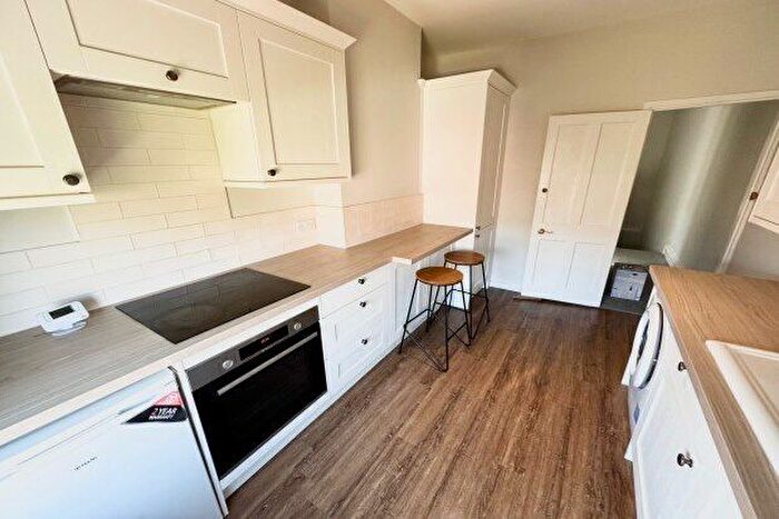 1 Bedroom Flat To Rent In Graham Road, Rugby, CV21