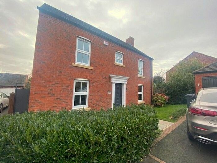 4 Bedroom Detached House To Rent In Walsall Road, Lichfield, Staffordshire WS13